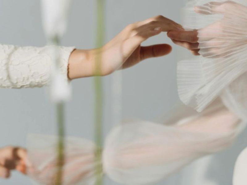 handen die elkaar vasthouden - soul moment